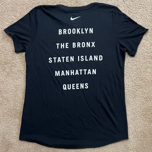 Nike DriFit NYC Running Shirt - Picture 3 of 3